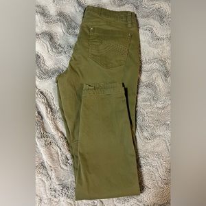 Signature Studio Army Green size 10 pants